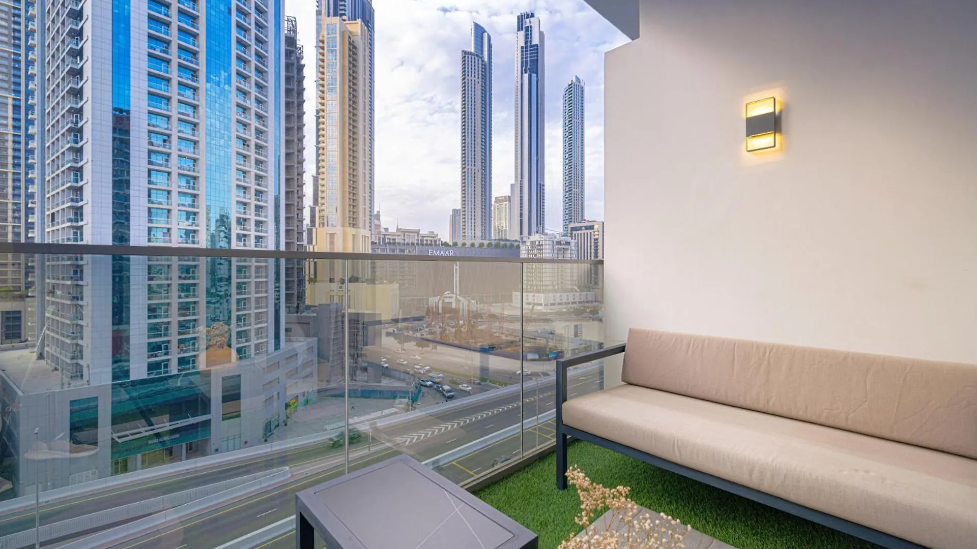 Luxury Studio Near Dubai Mall Few Mints Walk