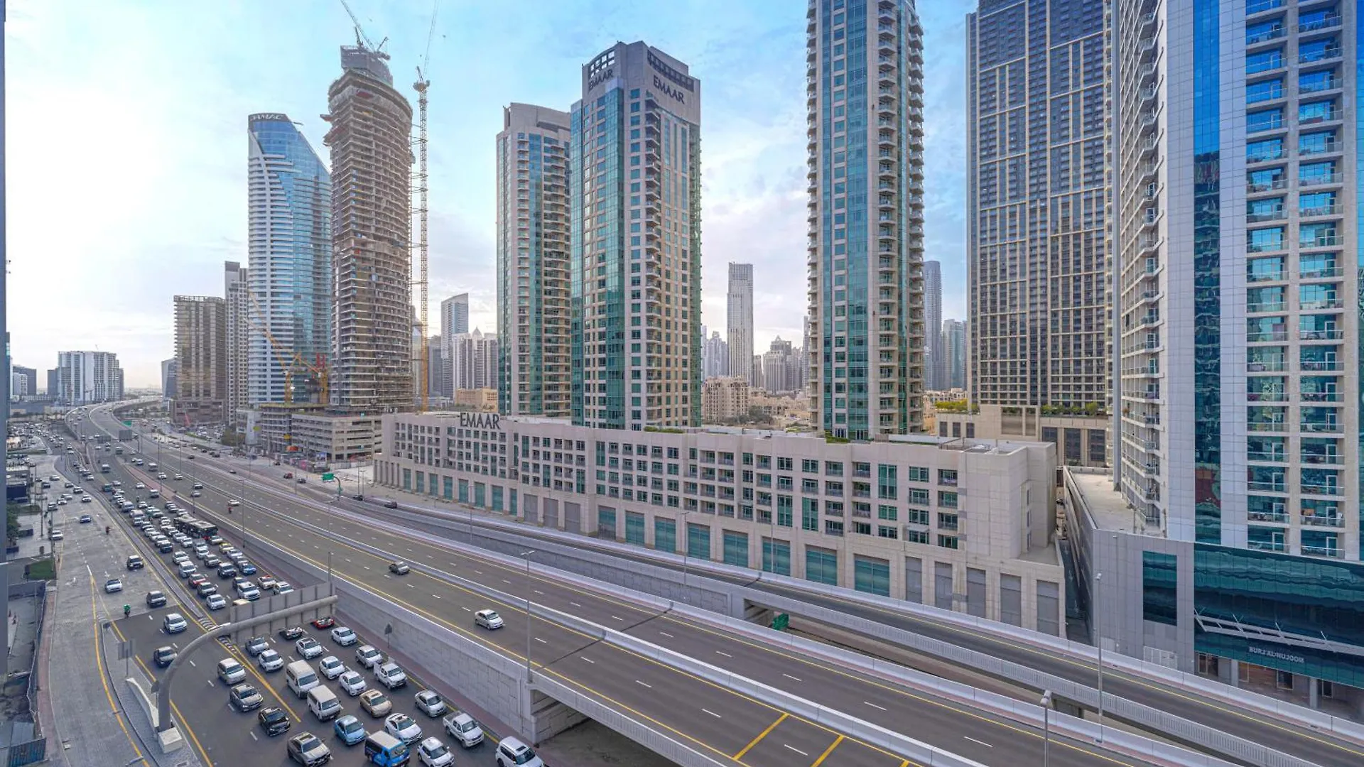 Luxury Studio Near Dubai Mall Few Mints Walk 0*,